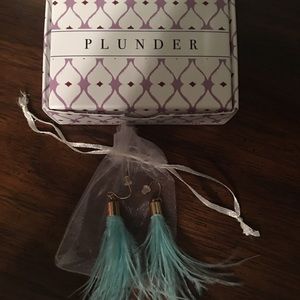❌SOLD❌Plunder Feather Earrings